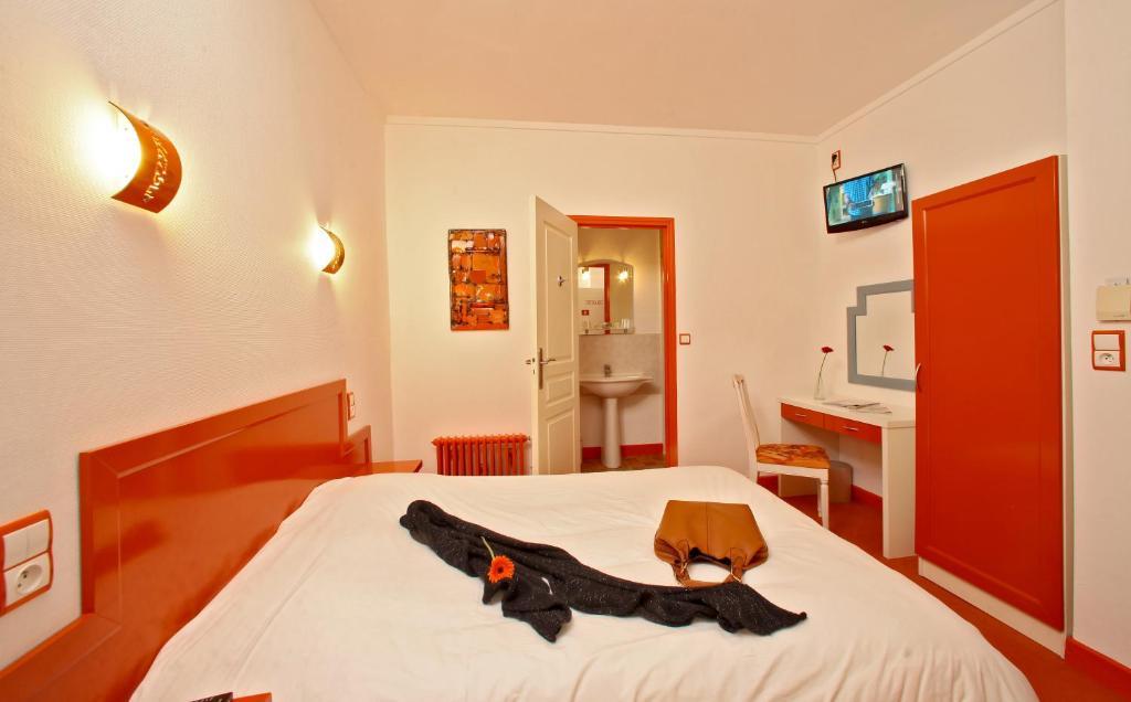 Hotel Le Coin Des Halles Καόρ Δωμάτιο φωτογραφία