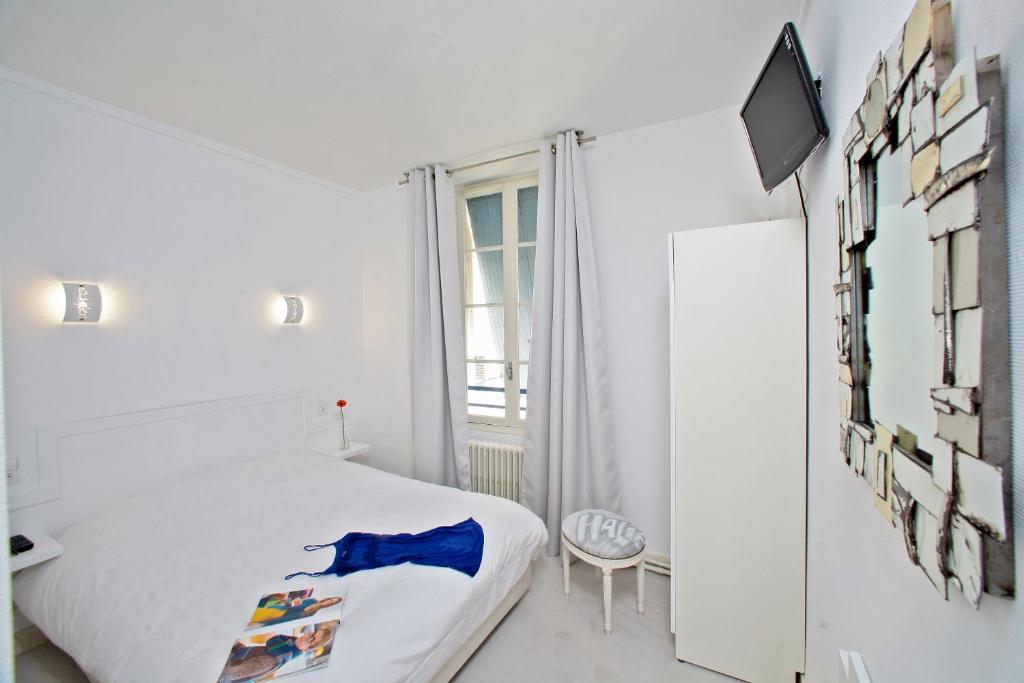 Hotel Le Coin Des Halles Καόρ Δωμάτιο φωτογραφία